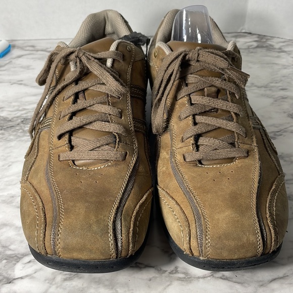 skechers business casual